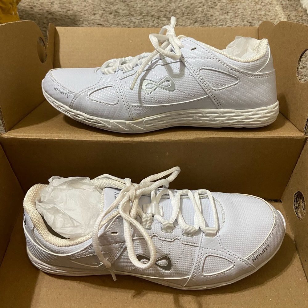 Nfinity rival cheer shoes